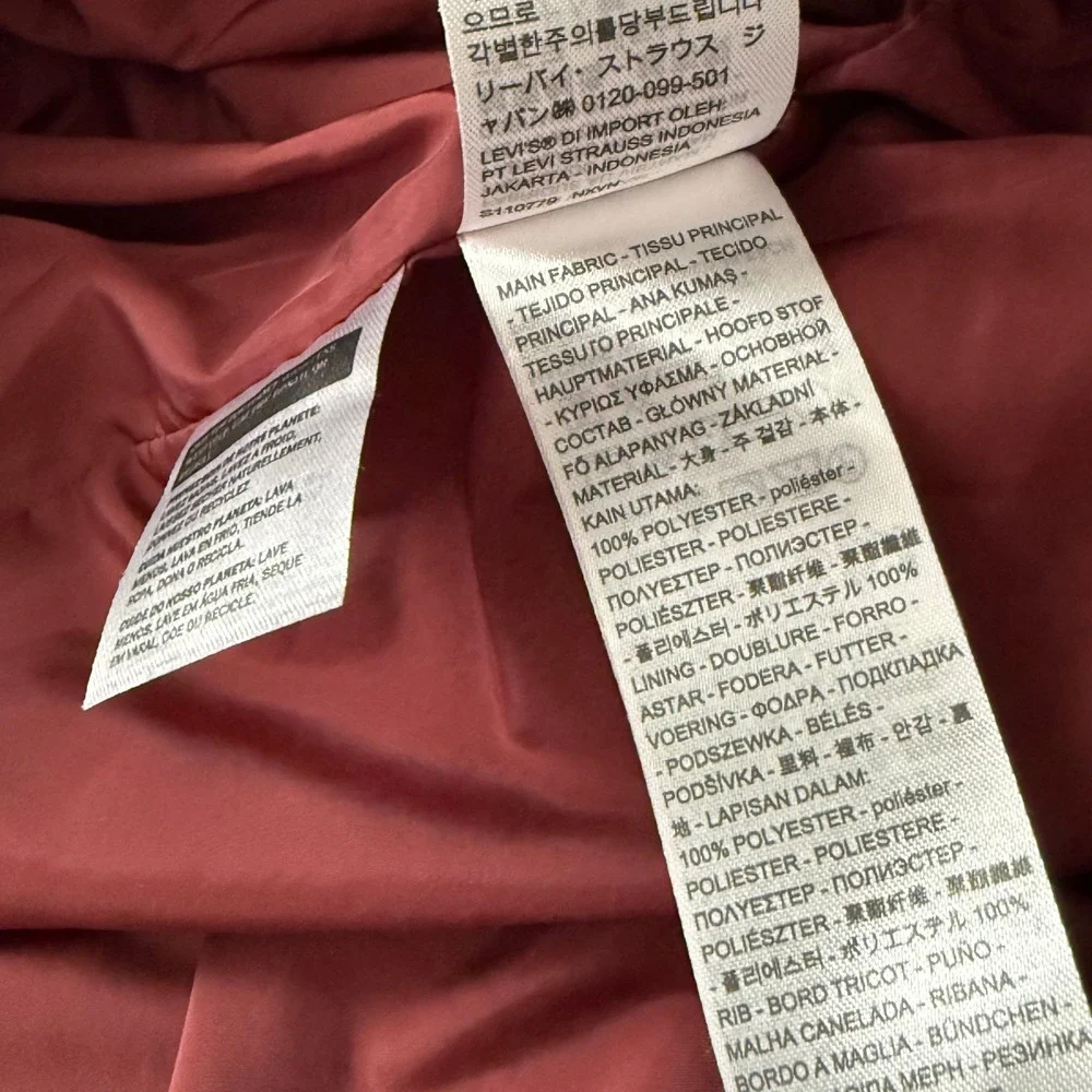 Levis‎ Mens Lightweight Bomber Jacket Burgundy Red Size M Full Zip Raglan Sleeve
